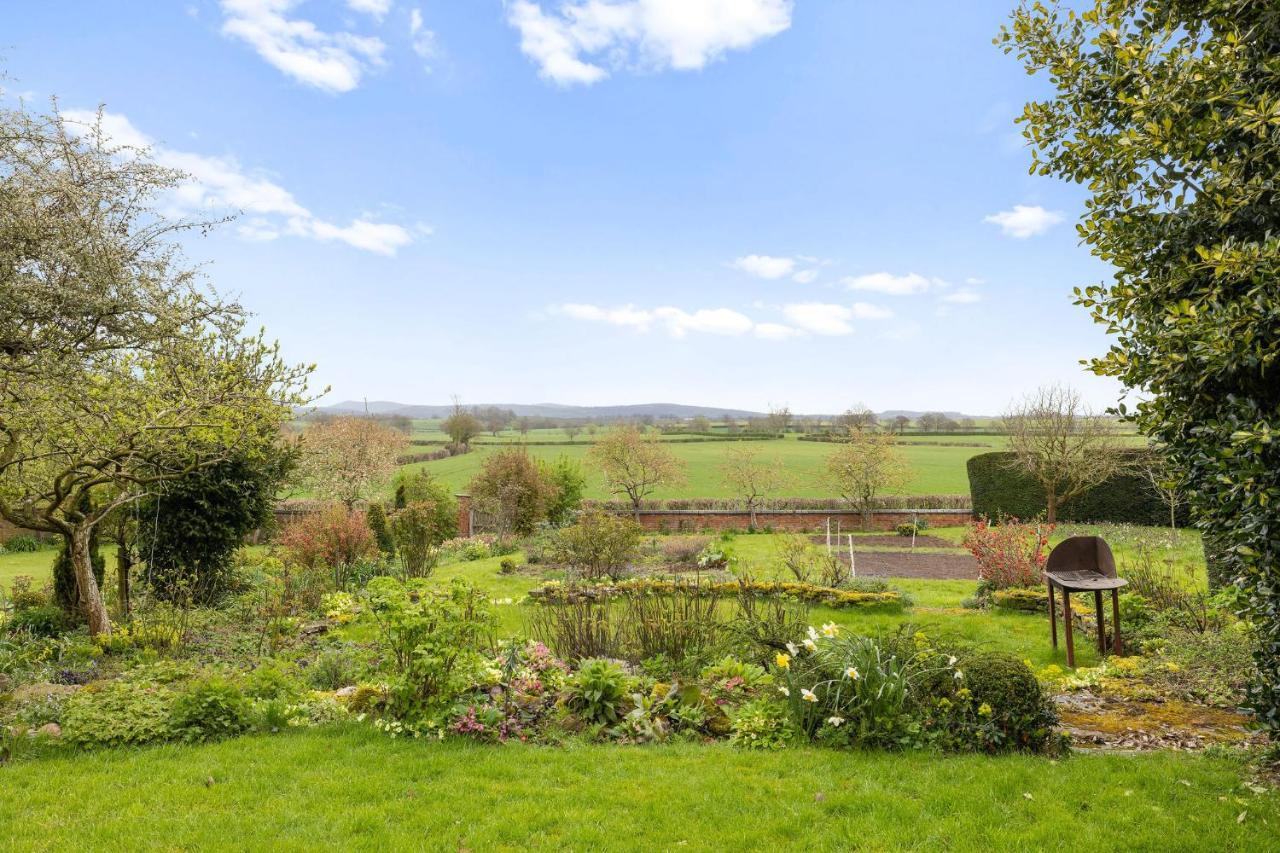 Gardeners Near Ledbury